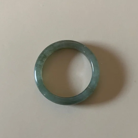 Jade Ring - Picture 1 of 3
